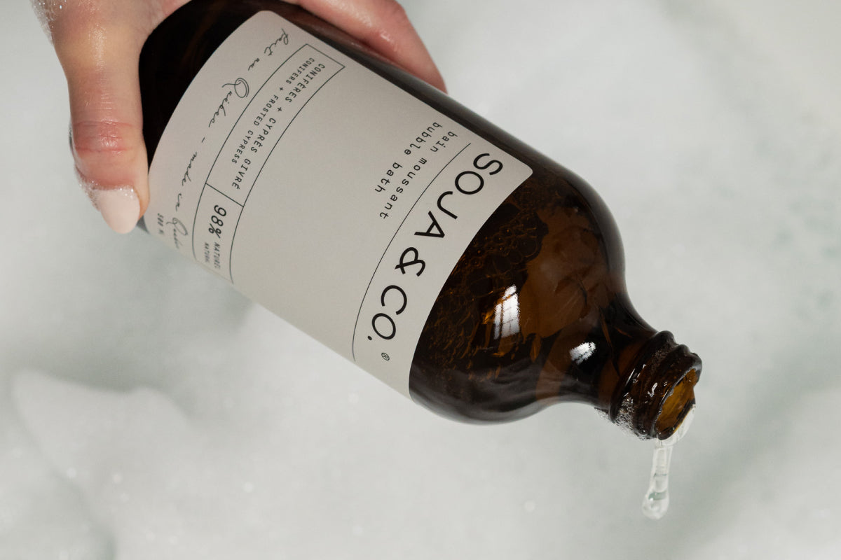Bain moussant SOJA&CO., pot ambré réutilisable