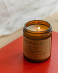 Bougie Ambre + Chene SOJA&CO.