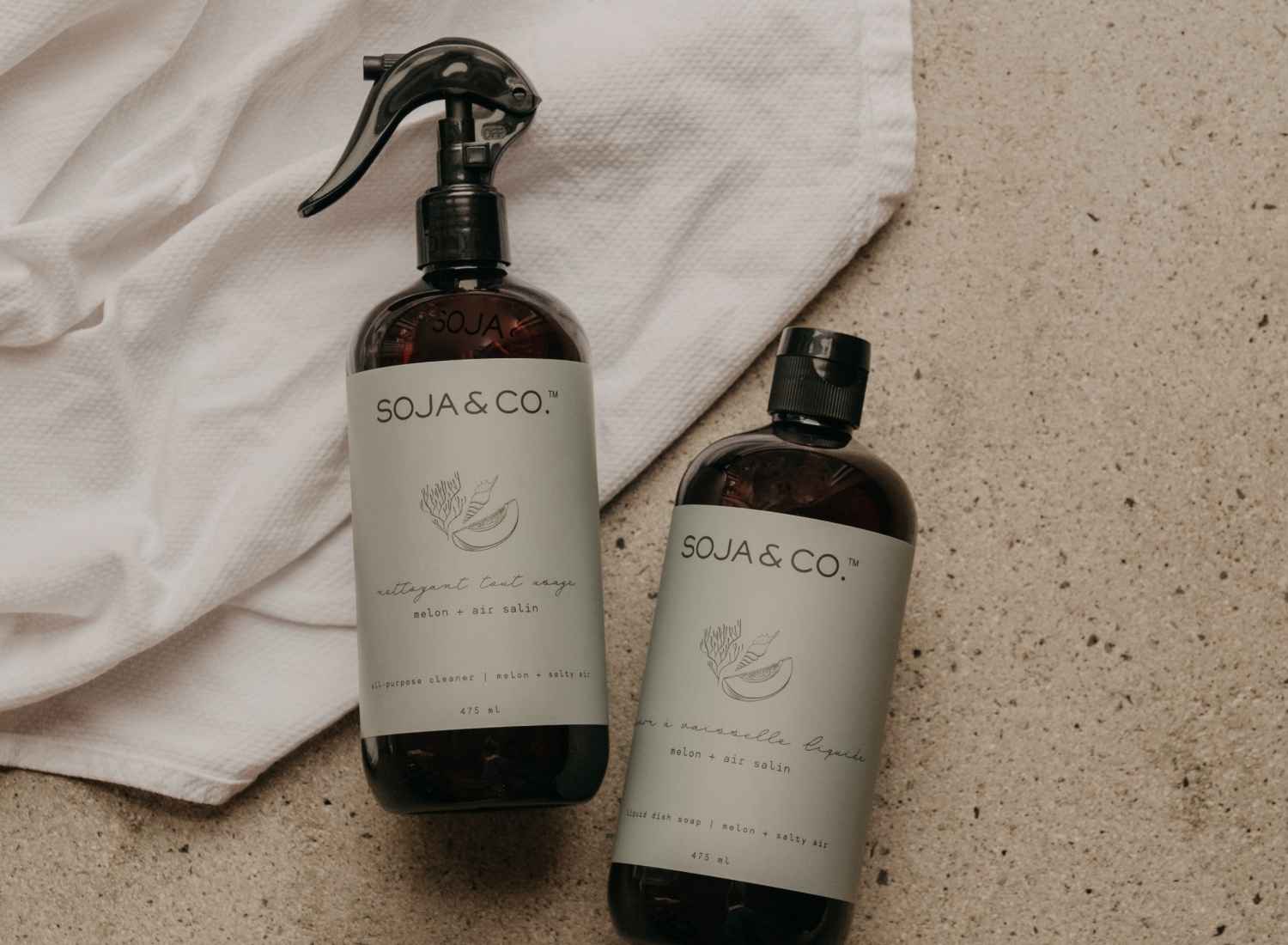 Nettoyant tout usage SOJA&CO., au parfum melon et air salin, pot ambré réutilisable