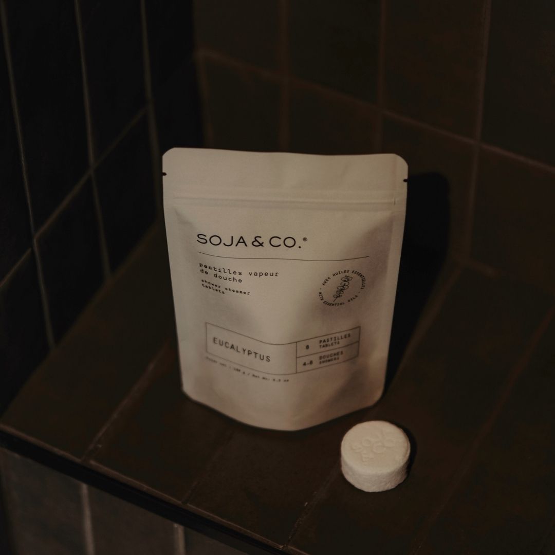 Pastilles de douche eucalyptus SOJA&CO pour une expérience spa rafraîchissante