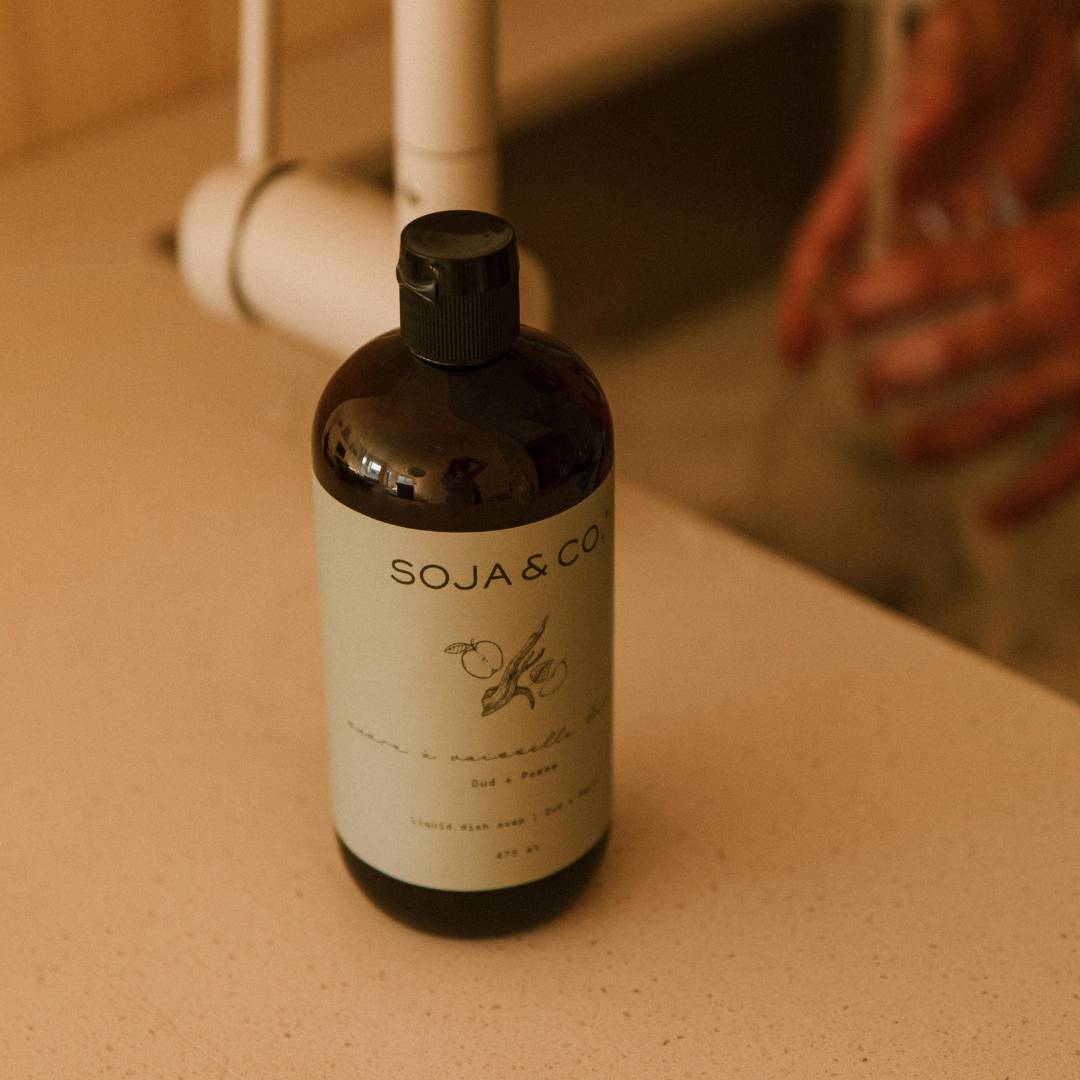 Savon à vaisselle liquide | Oud + Pomme - SOJA&CO.®