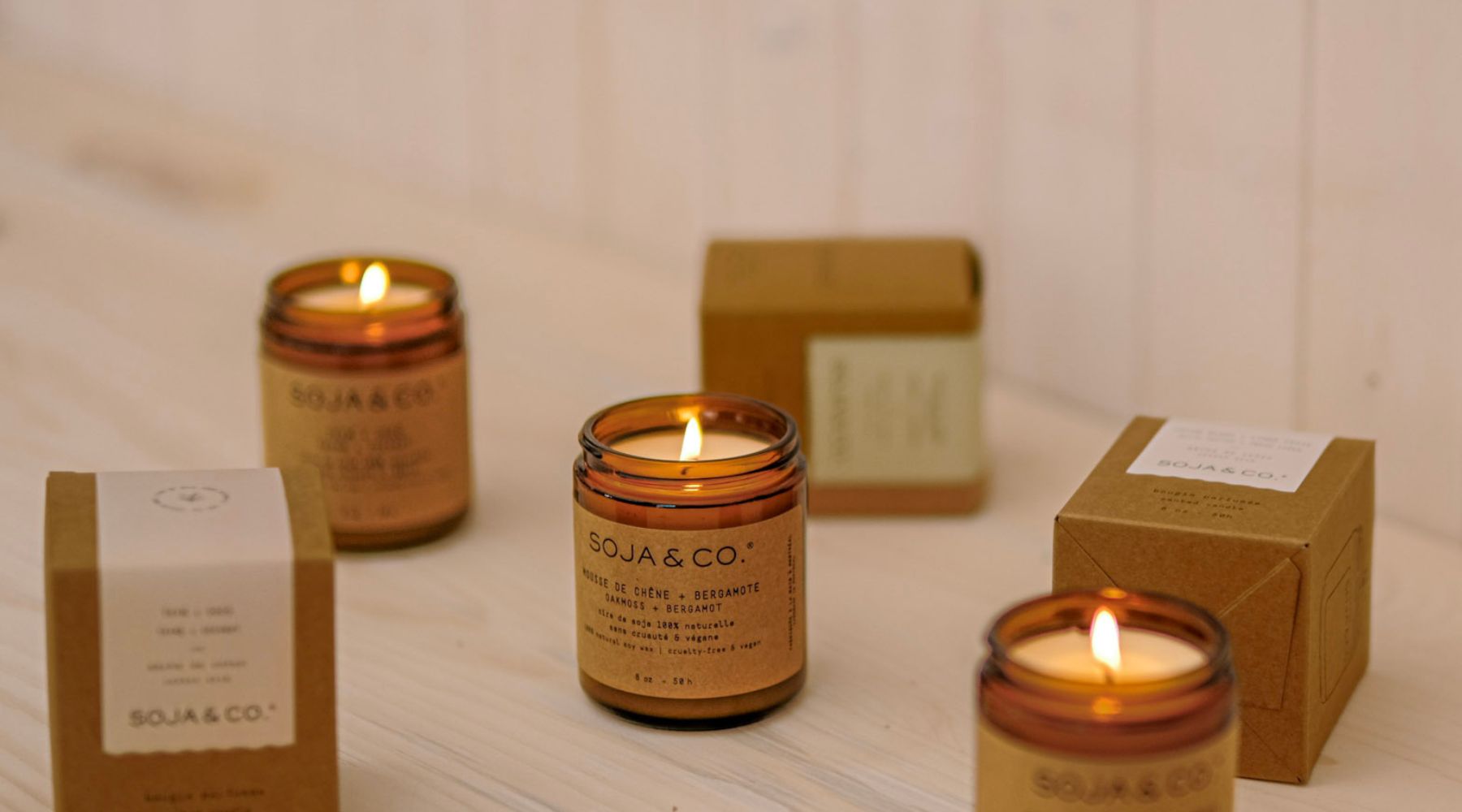 Bougie de la collection printemps SOJA&CO.