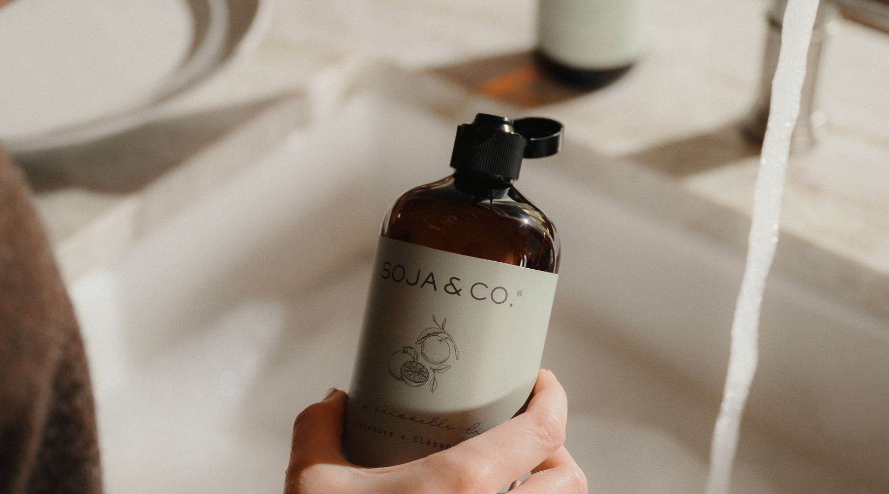 Savon à vaisselle naturel : la révolution douce dans votre cuisine