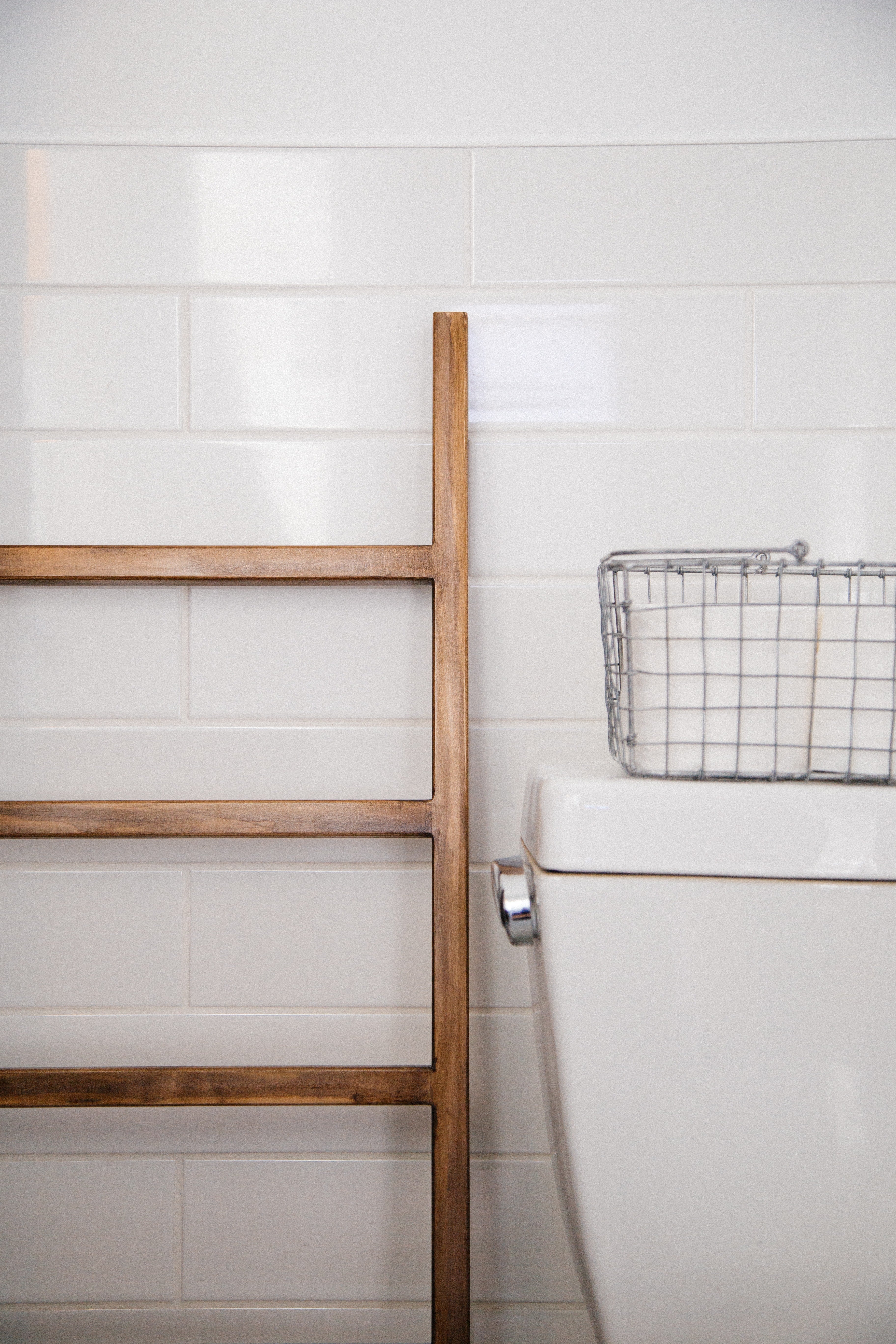 Désencombrement : 4 étapes vers une salle de bain minimaliste