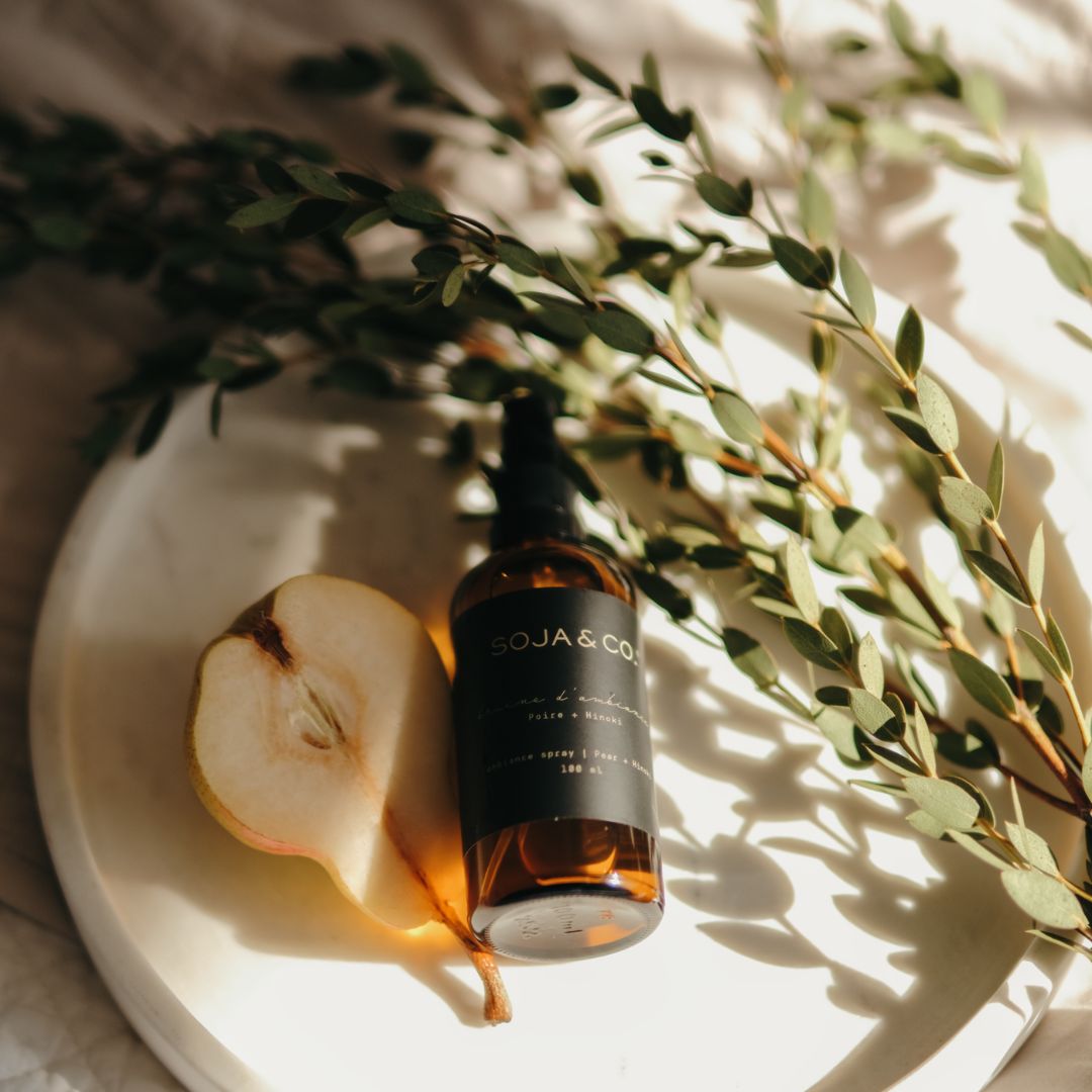 Bruine d'ambiance | Poire + Hinoki - SOJA&CO.®