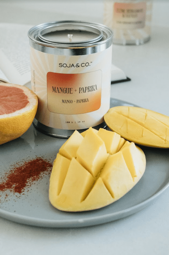 Bougie | Mangue + Paprika (pot en fer blanc) - SOJA&amp;CO. ™